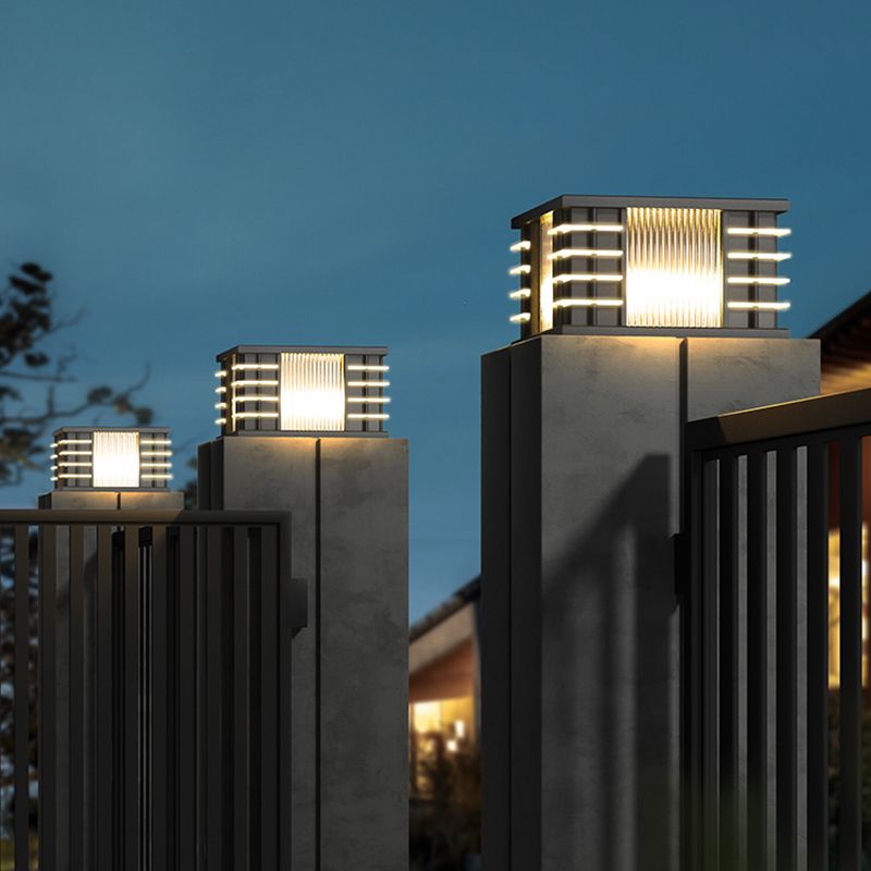 Riley Design LED Vierkant Buitenlamp Zonne Metaal/Acryl Zwart Tuin/Stoeprand/Balkon