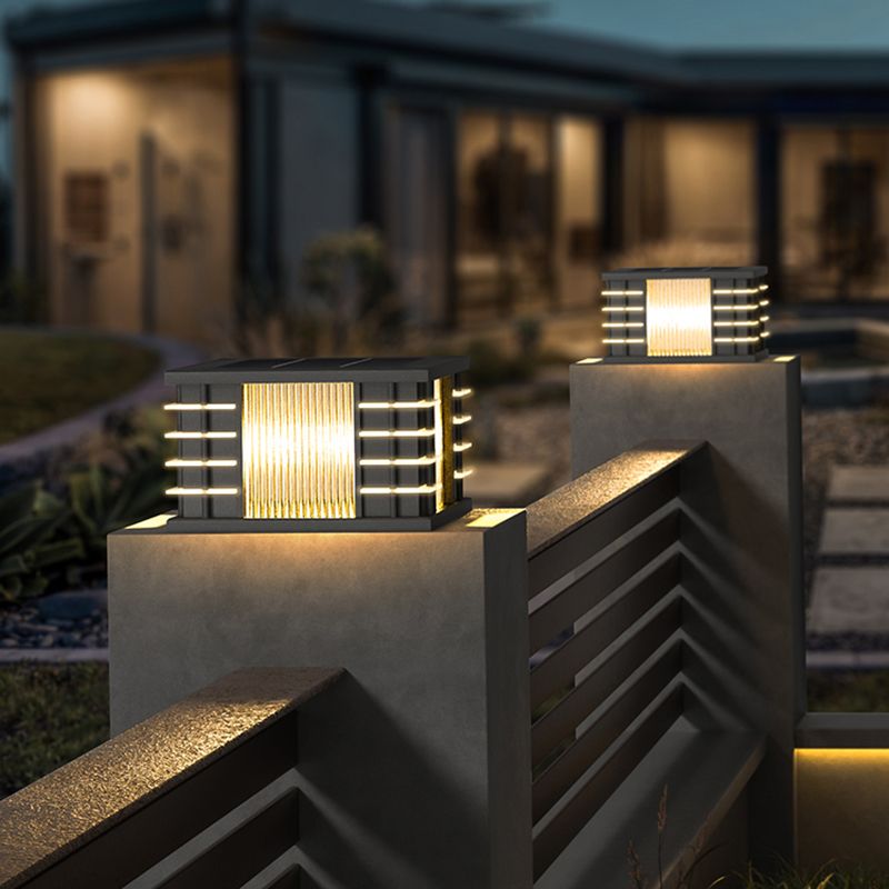 Riley Design LED Vierkant Buitenlamp Zonne Metaal/Acryl Zwart Tuin/Stoeprand/Balkon