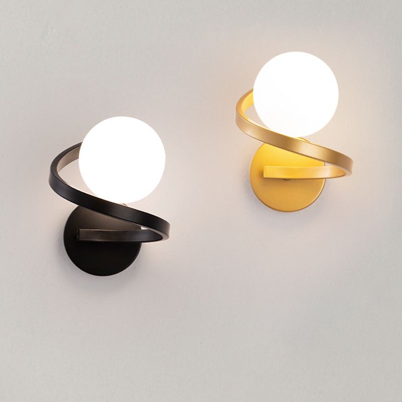 Louise Moderne Bol LED Wandlamp Metaal/Glas Zwart/Goud Slaap/Woon/Badkamer