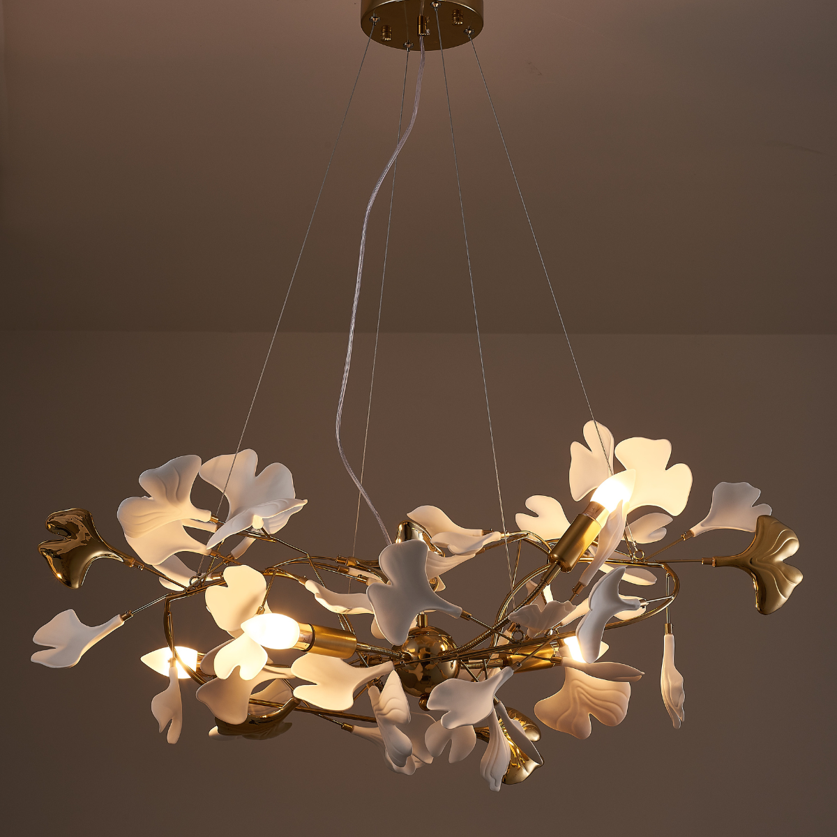 Olivia Design Ginkgoblad LED Kroonluchters Goud/Wit Metaal/Keramisch Slaap/Eet/Woonkamer