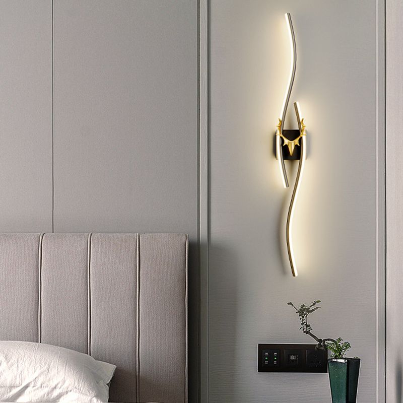 Alana Modern Industriele LED Wandlamp Zwart/Goud Metaal Woon/Slaapkamer Binnen