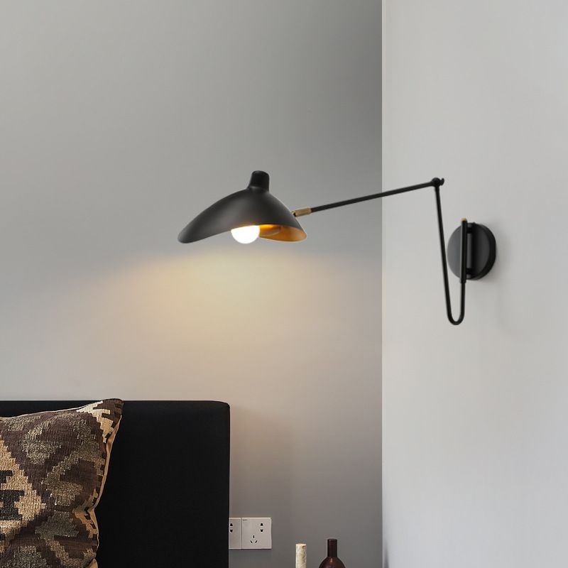 Brady Industrieel Swing LED Wandlamp Zwart/Goud Metaal Woonkamer