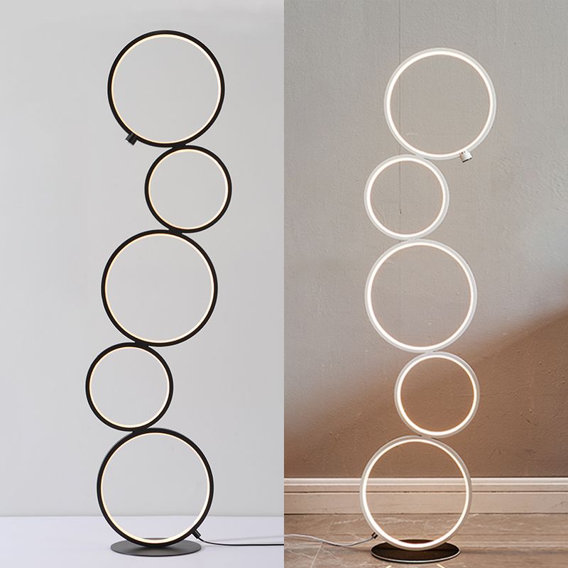 Arisha Scandinavische Moderne Ring Staande Lamp, Zwart/Wit, Woonkamer
